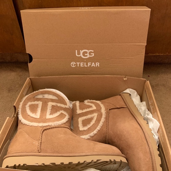 Telfar Ugg - Picture 1 of 4